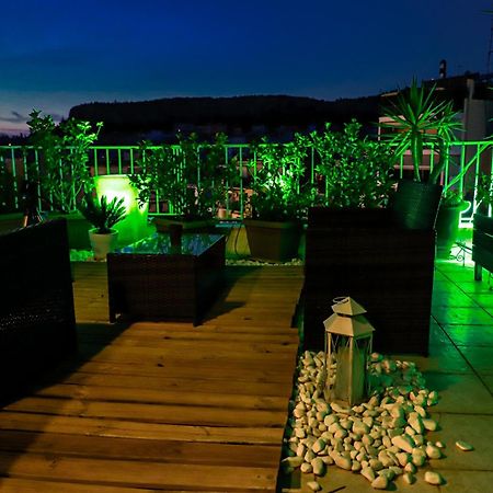 Renovated Studio With Roof Garden Access, 15 M Walk To Acropolis Daire Atina Dış mekan fotoğraf